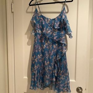 blue intermix midi dress size 4. worn once super cute